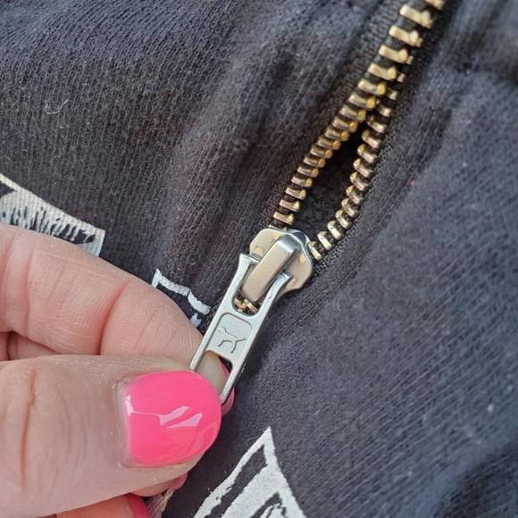 PINK VS Black & White 1/4 Zip Pullover Sweatshirt Size Large NWOT - Picture 8 of 16